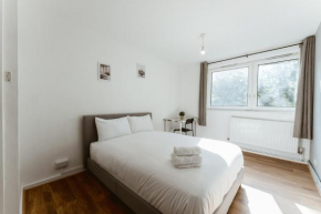 Shadwell Double Room - 13